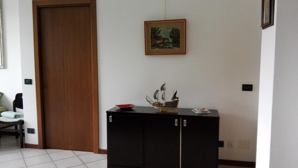 Emi Apartment Bollate Buitenkant foto