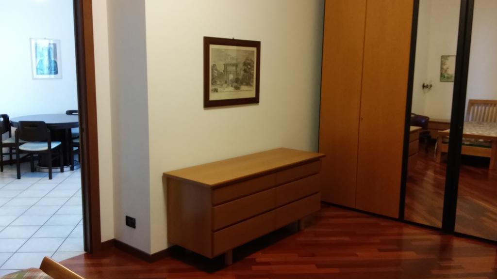 Emi Apartment Bollate Buitenkant foto